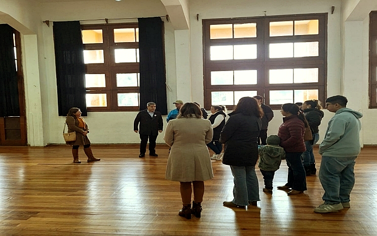 Colegio Santo Tomás Curicó
Colegio Nuestra Señora del Carmen de Curicó