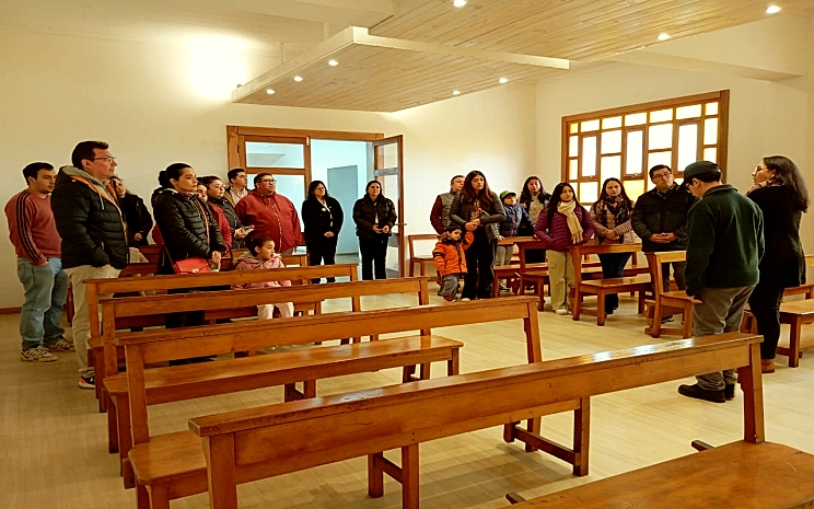 Colegio Santo Tomás Los Ángeles
Colegio San Pedro Apóstol de Los Ángeles